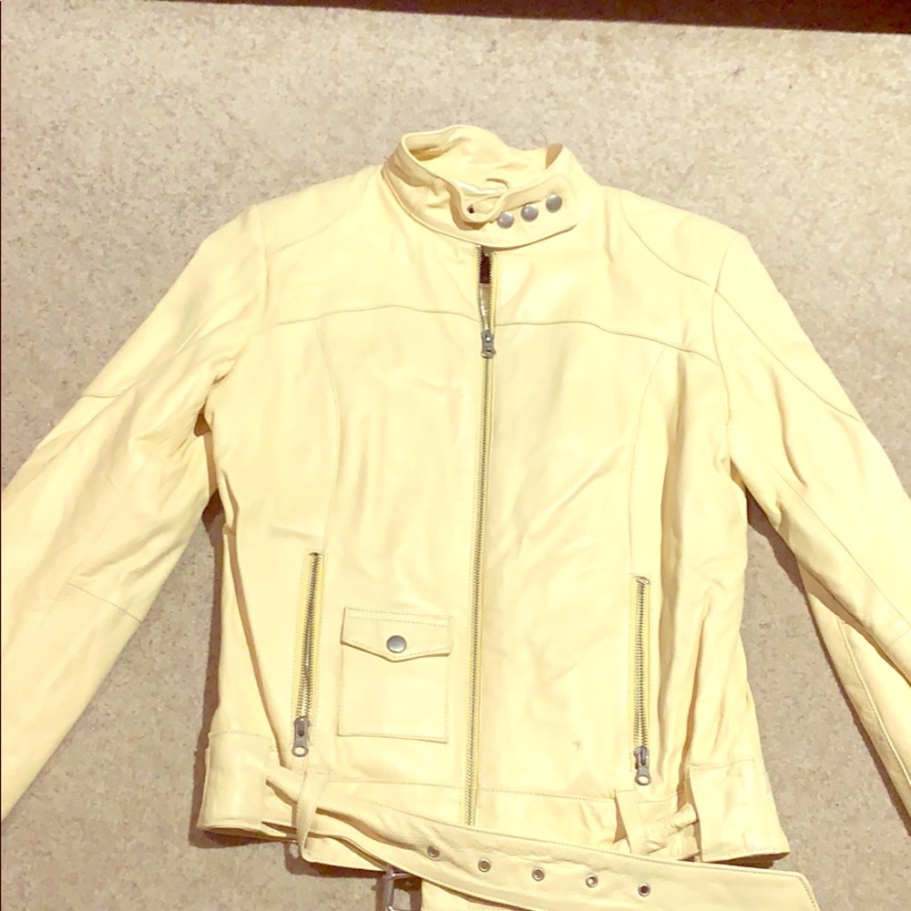 Cream/marshmallow leather jacket